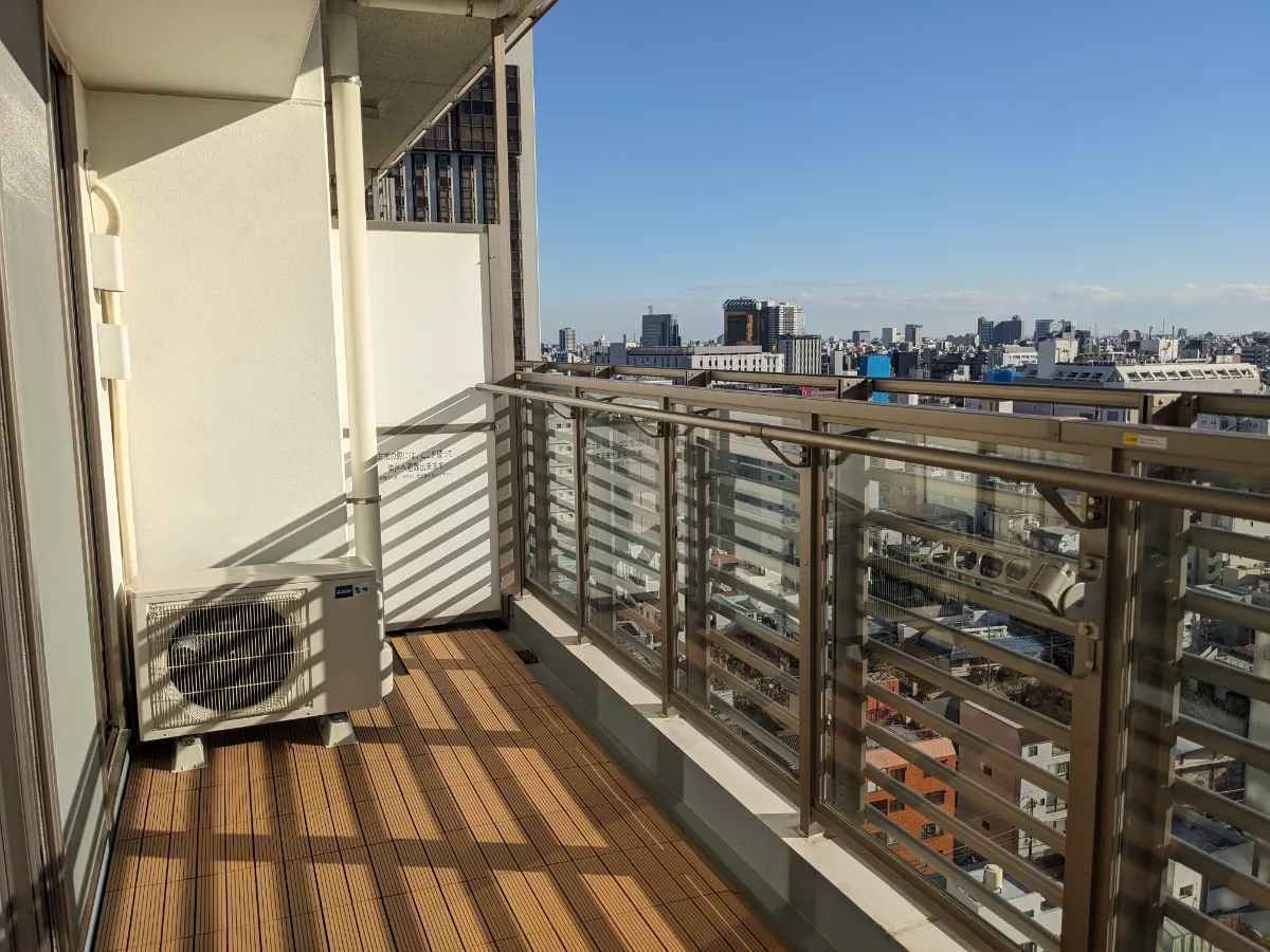 浅草タワーのバルコニー1
