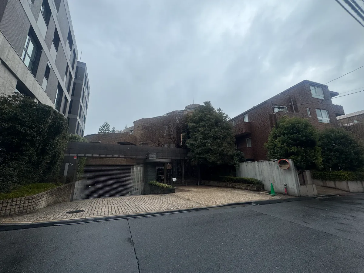 グローリオ麻布霞町の外観1