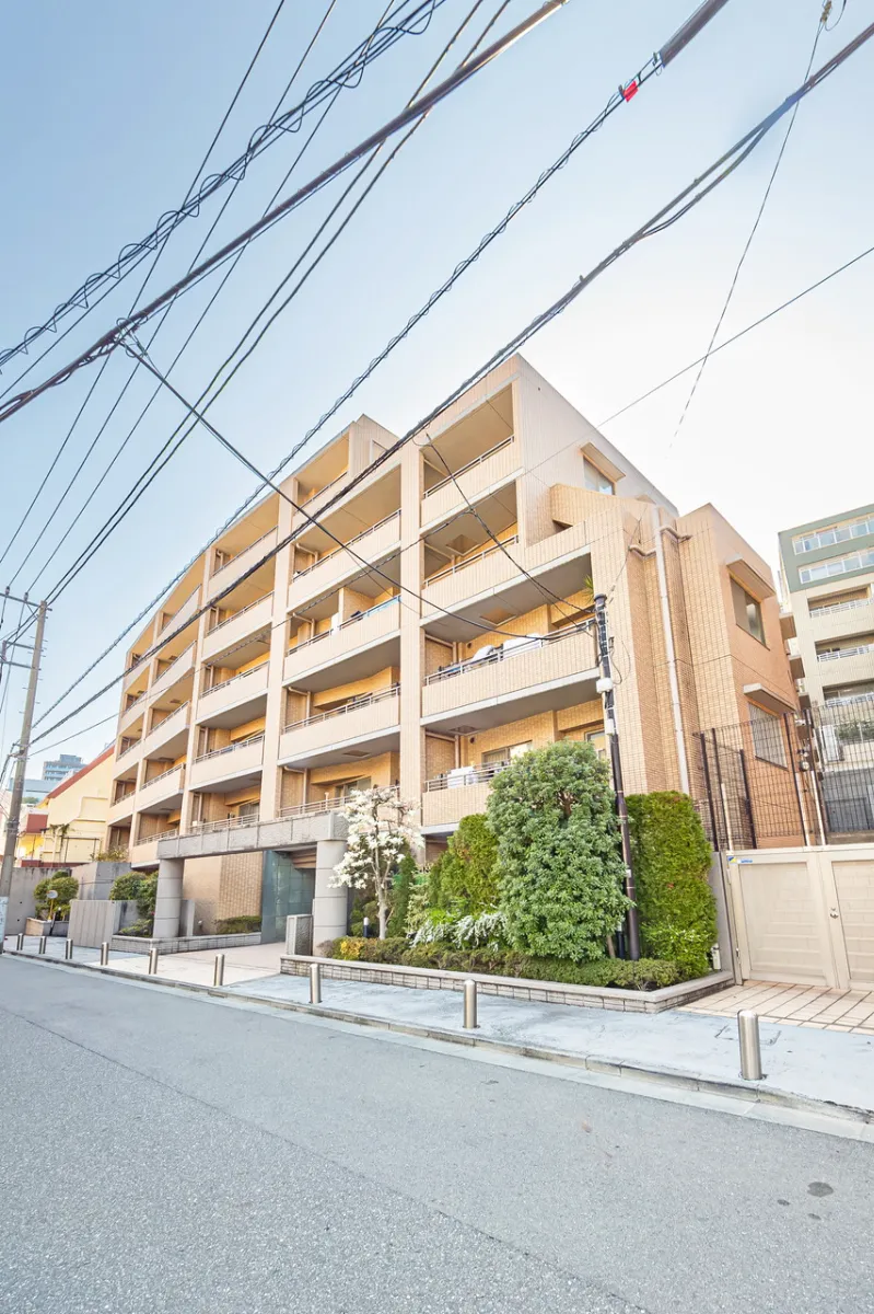 クレッセント目黒花房山の外観1