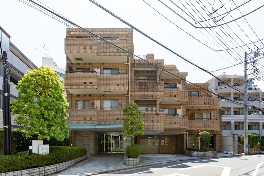 ファミールグラン恵比寿の外観1
